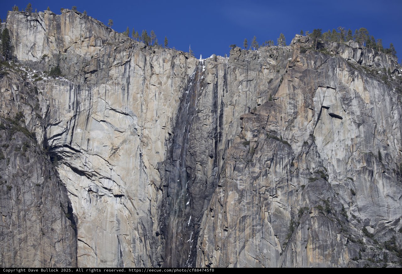 Dramatic Granite Cliffs of Yosemite Valley