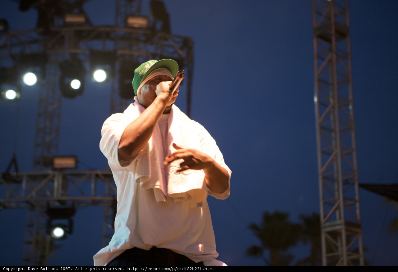 Solo Performance under the blue sky