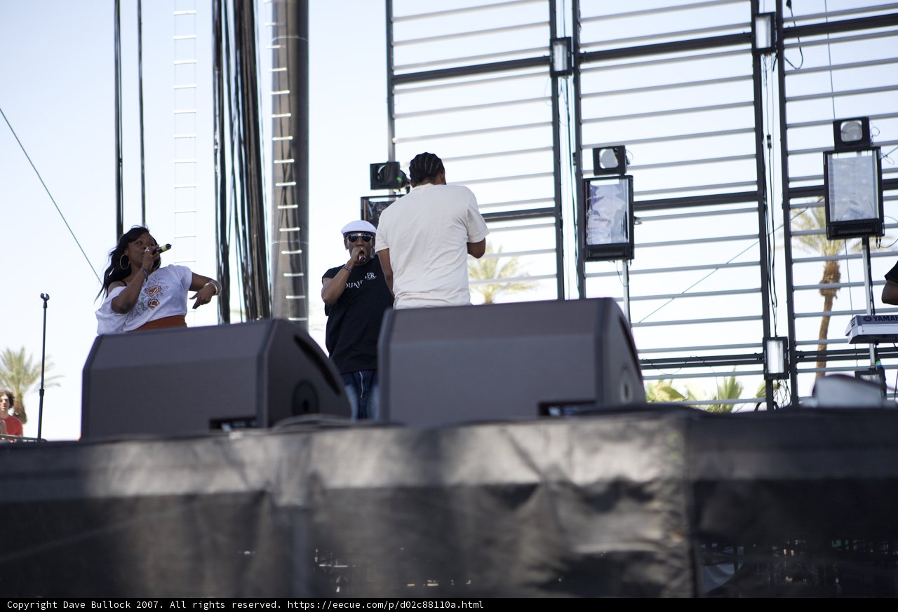 Coachella Concert Crowd Rocks Out with Rocky Roberts
