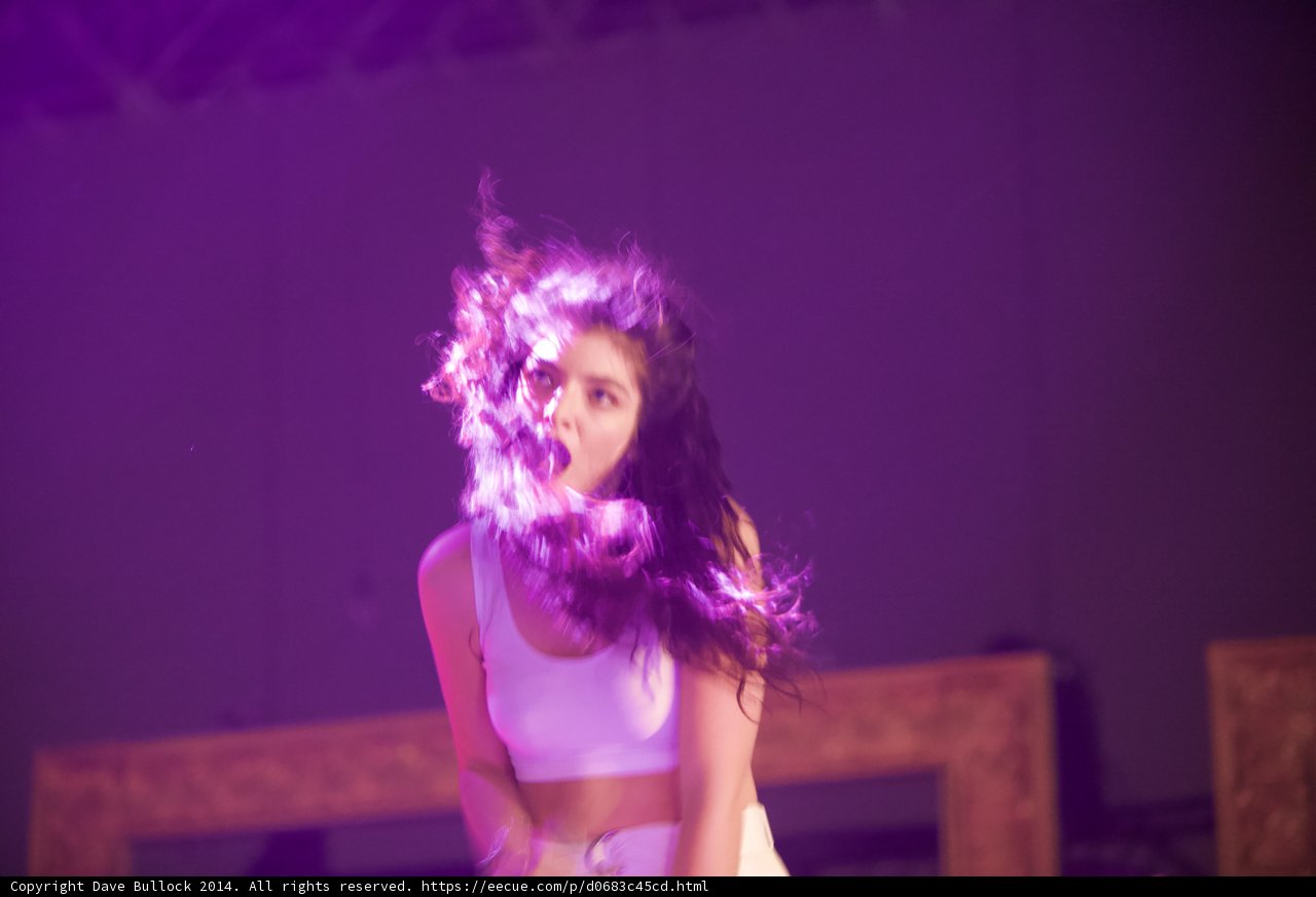 Lorde Takes the Stage in White