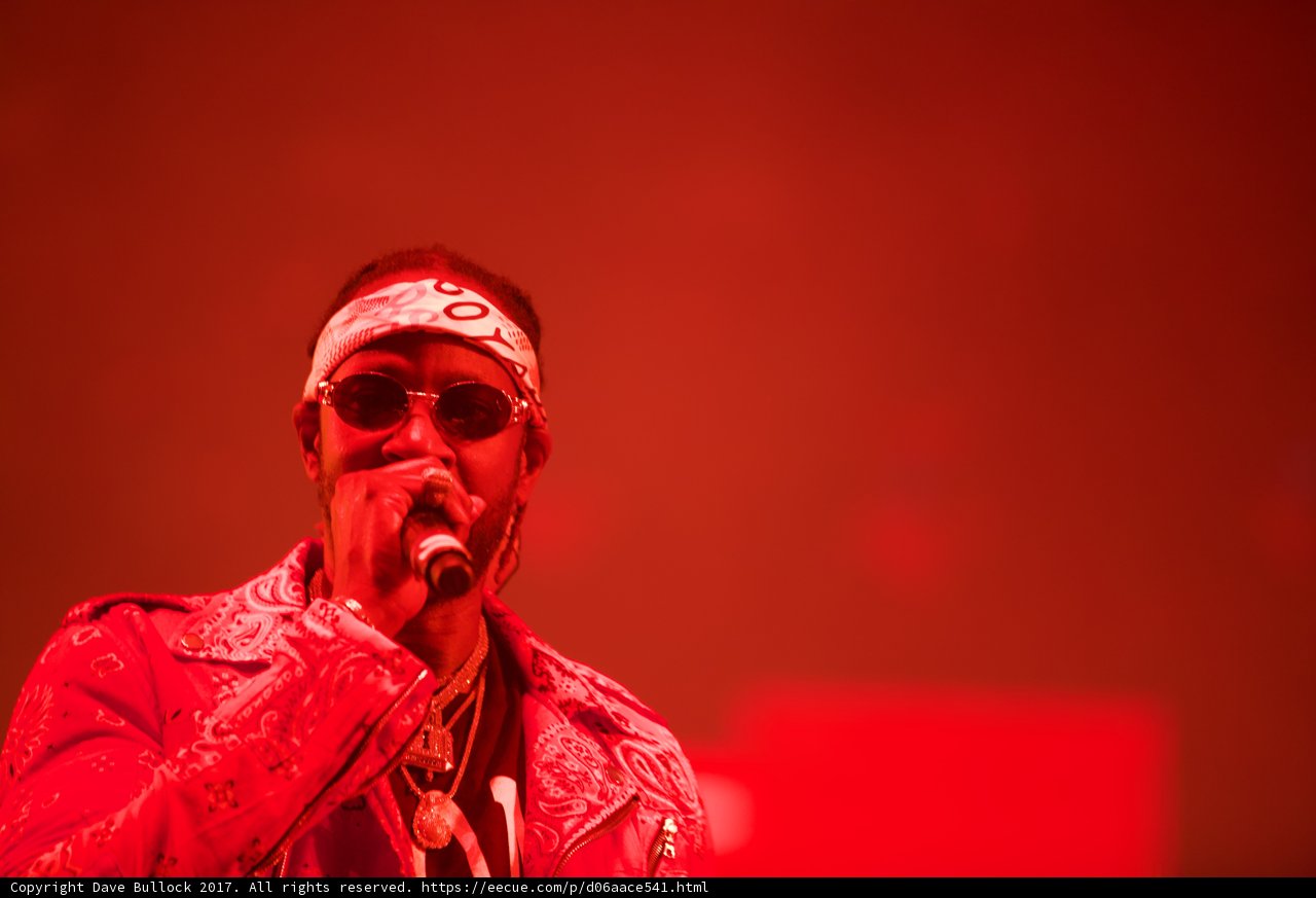 Red Jacket and Sunglasses: A Solo Performance at Coachella