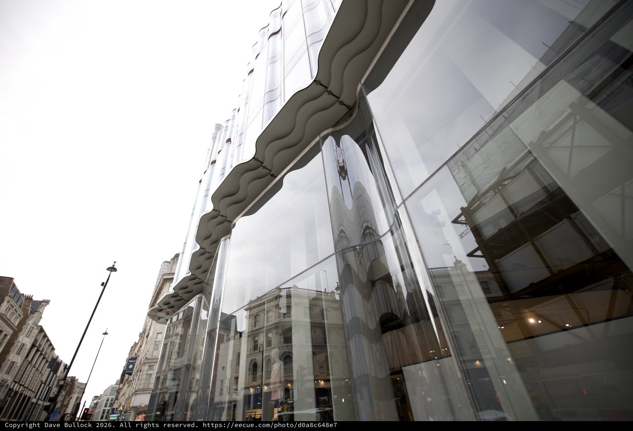 Modern Architecture Meets Historic London Streetscape