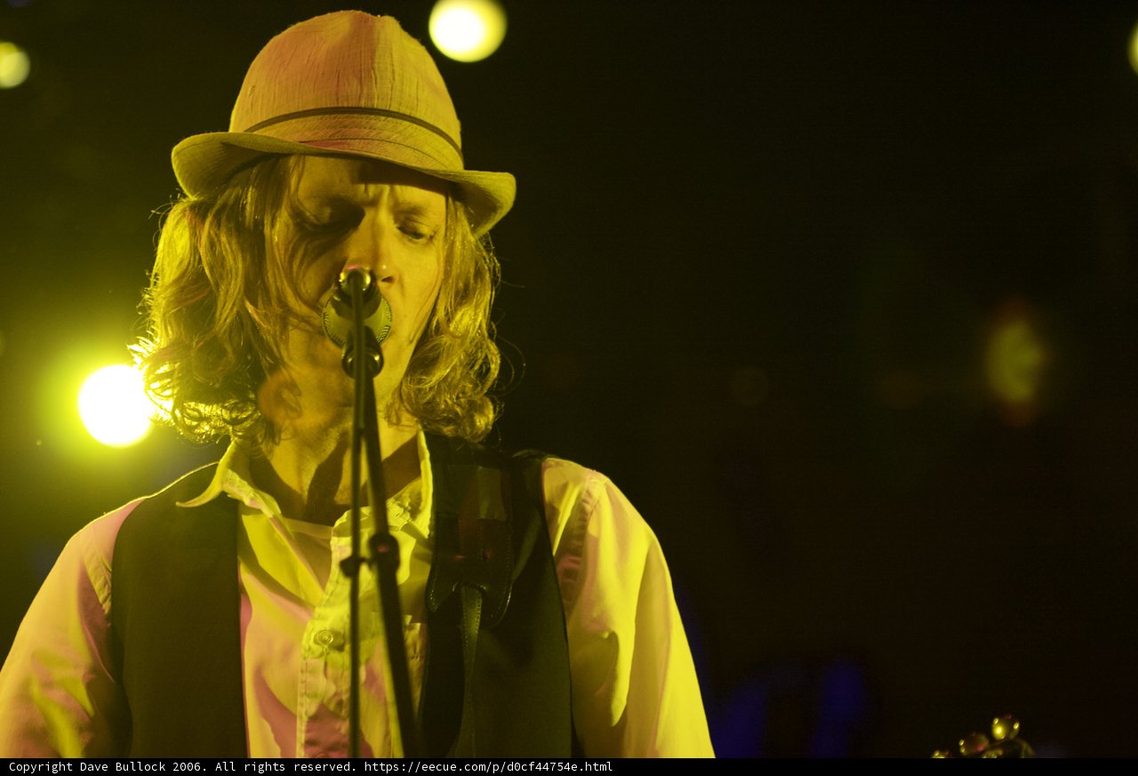 Beck's Electrifying Solo Performance