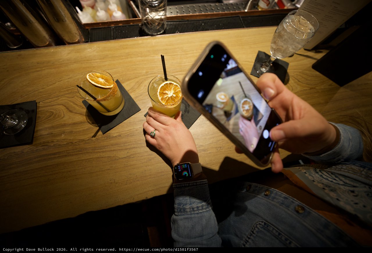 Capturing Cocktails: Social Media Moment at the Bar