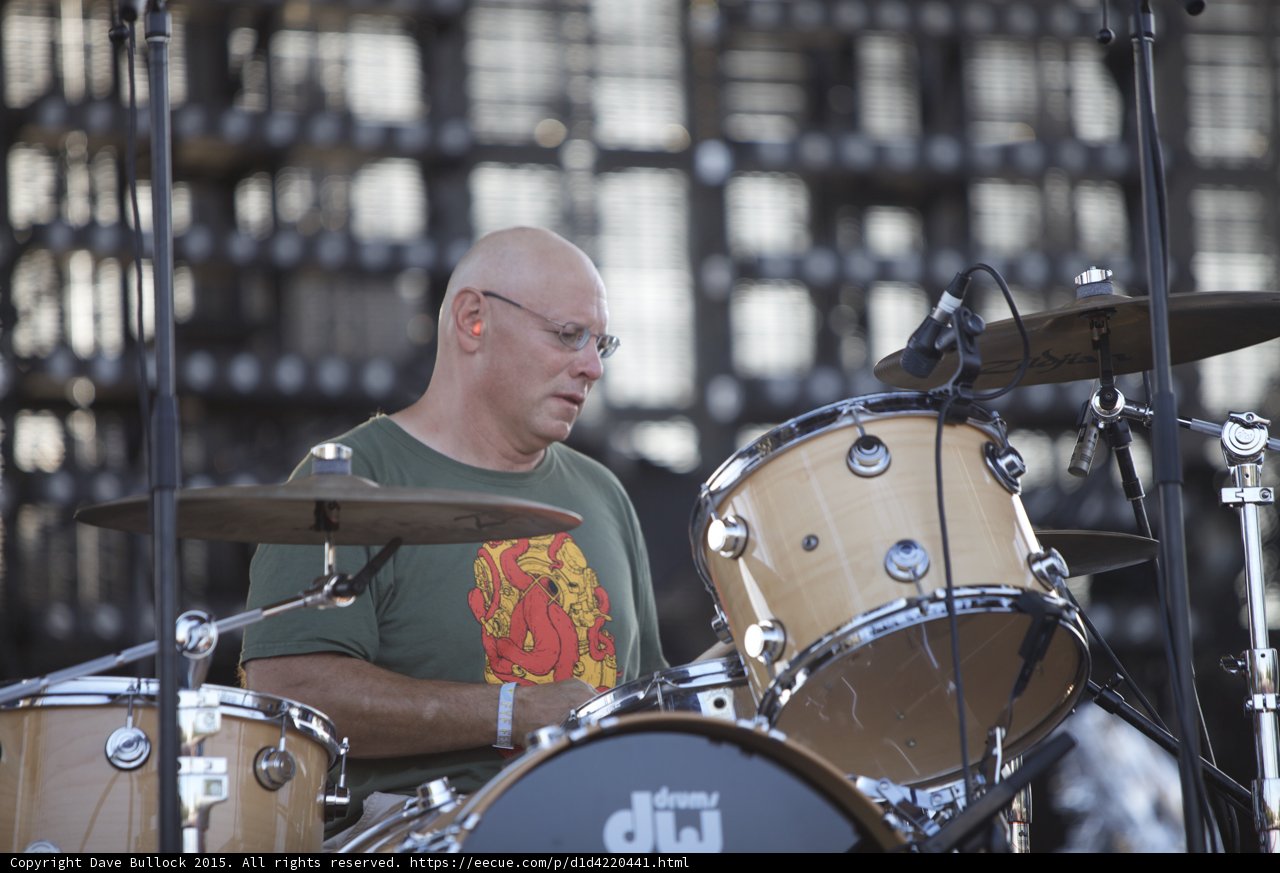Murph Portrait Behind Kit