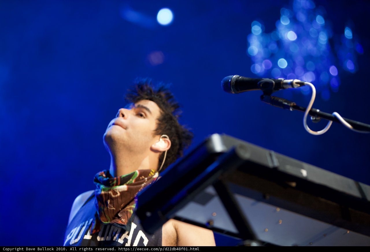 Rostam Batmanglij lights up Coachella