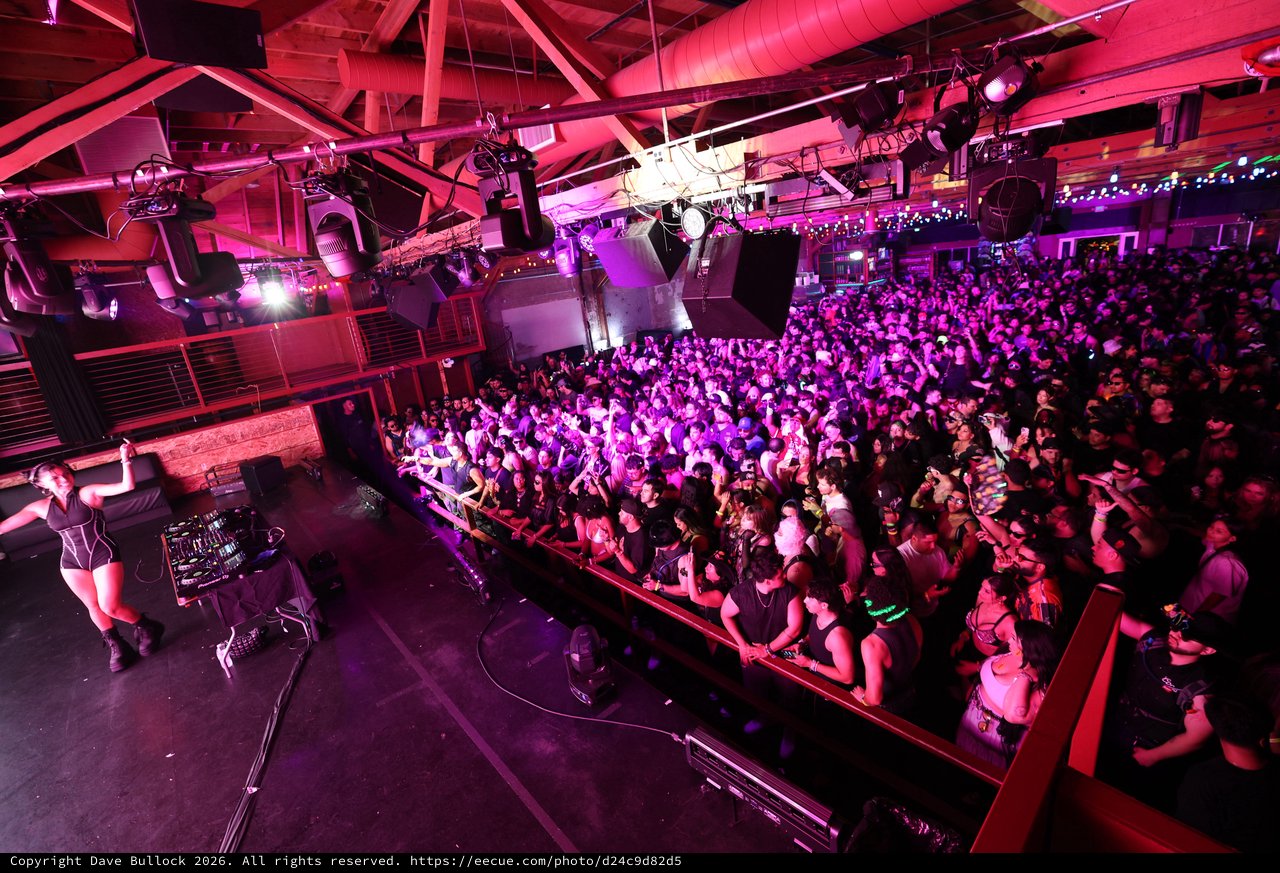 DJ Ignites Packed Crowd at Wobbleland 2026