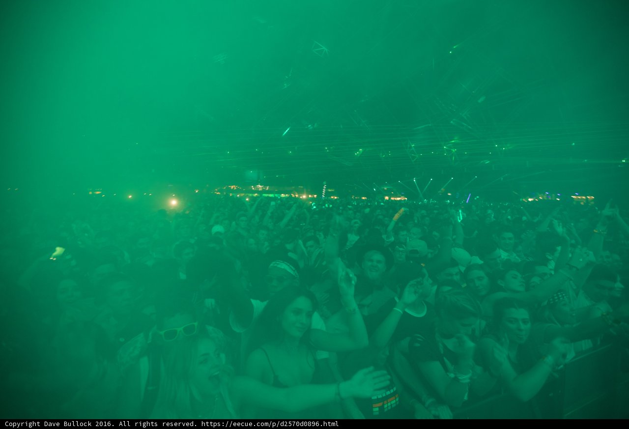Grooving under the Green Lights