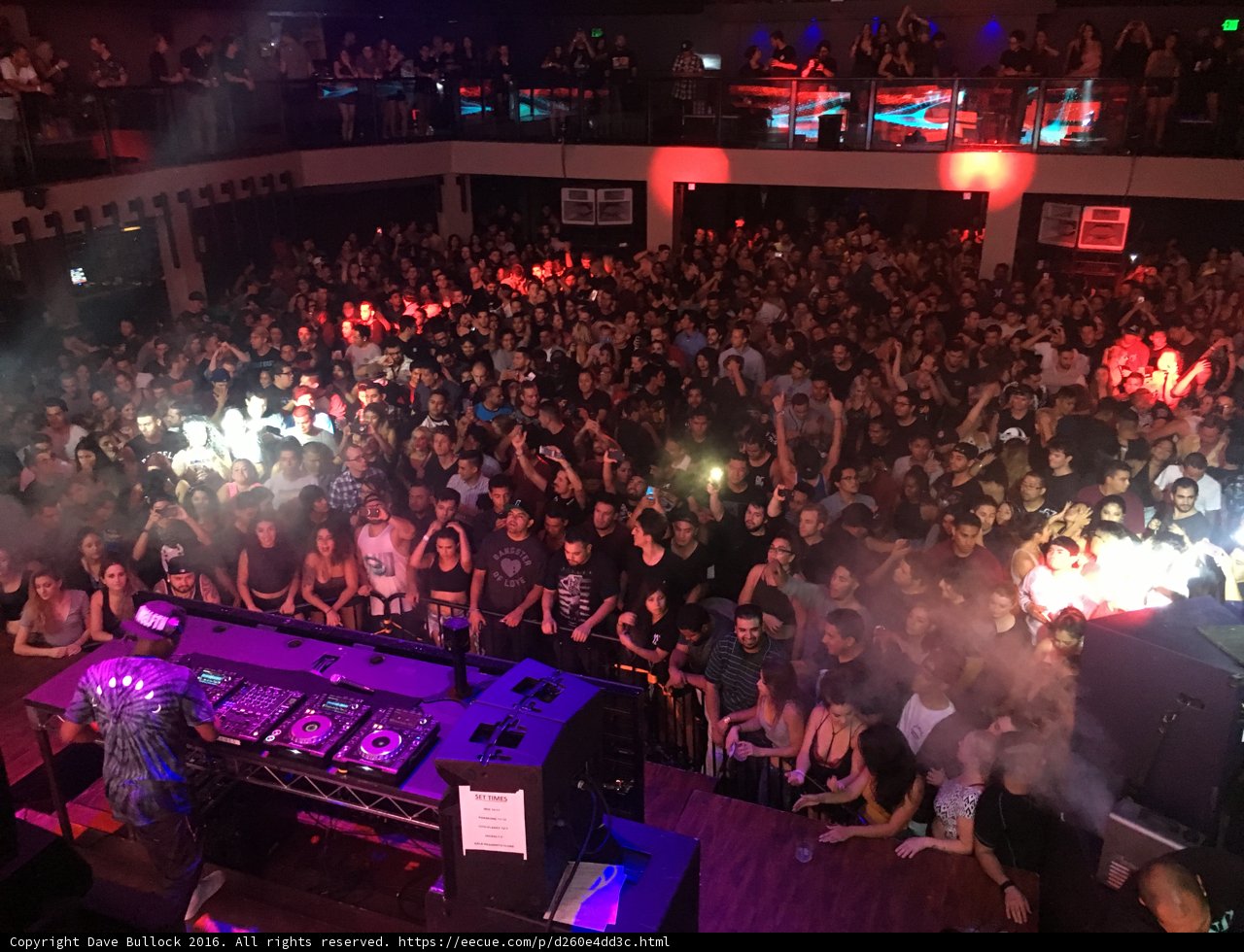 Electric Nightlife with Yao Zhenhua and Deepak Thakur