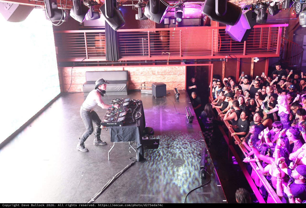 DJ Electrifies the Crowd at Wobbleland 2026