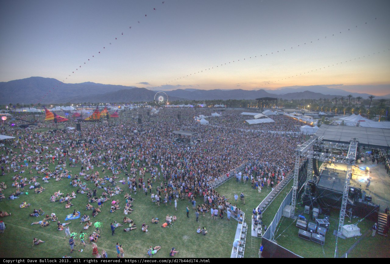 Coachella Music Festival: See the Sea of Fans