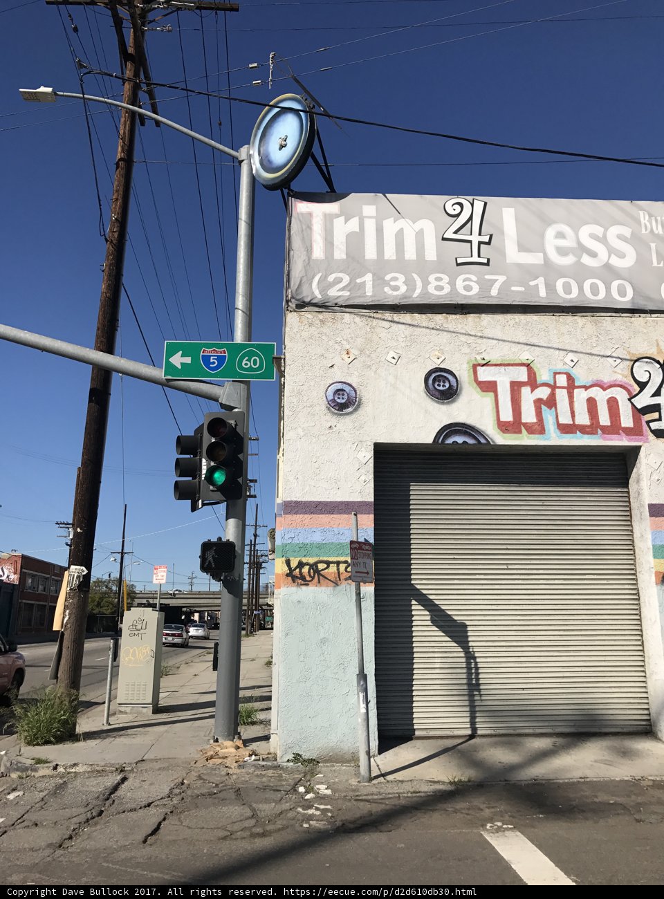 Trim 24 Less Building