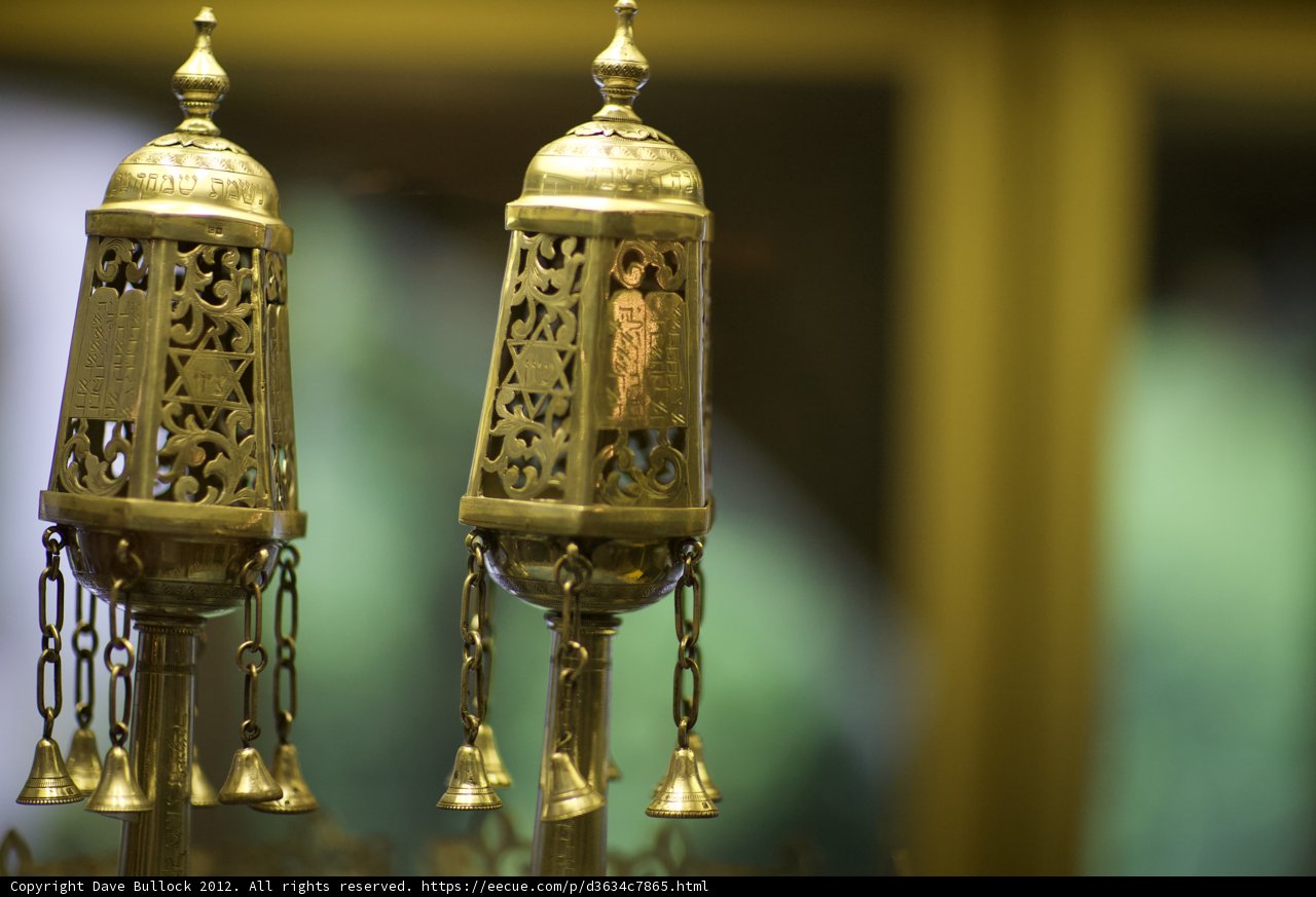Gleaming Golden Lamps