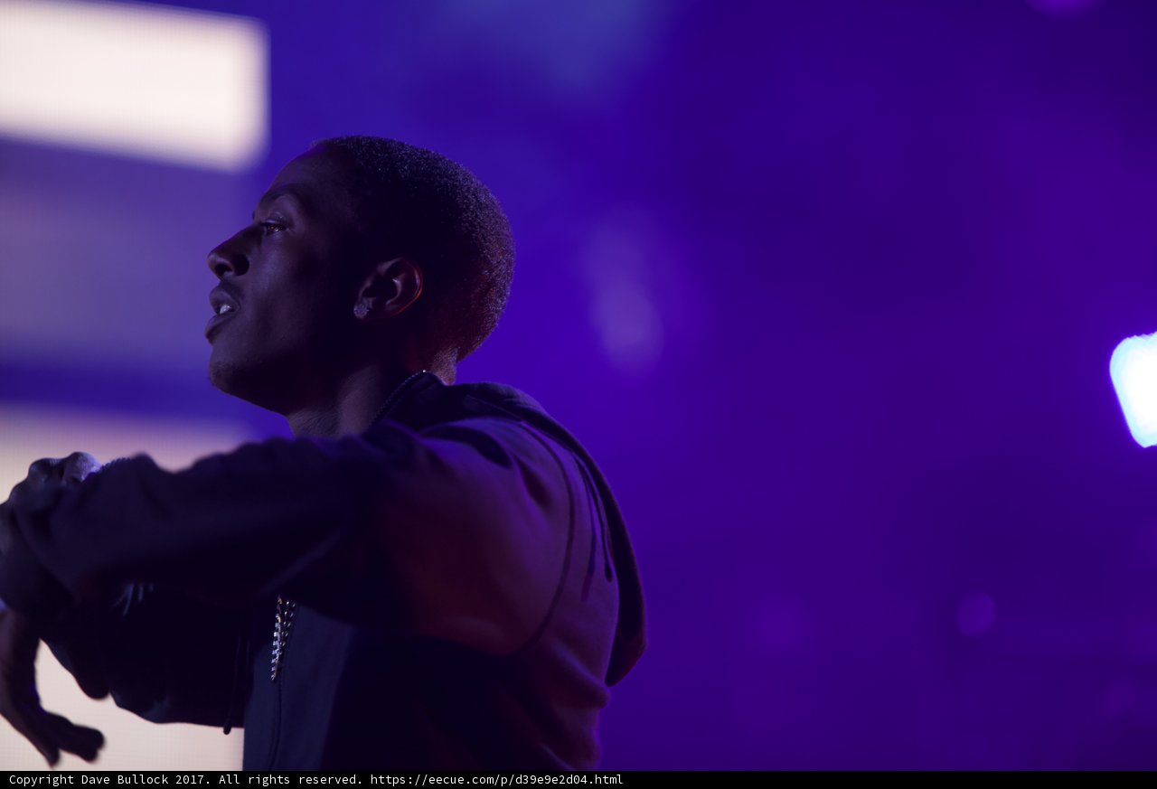 Solo Performance Under the Night Sky