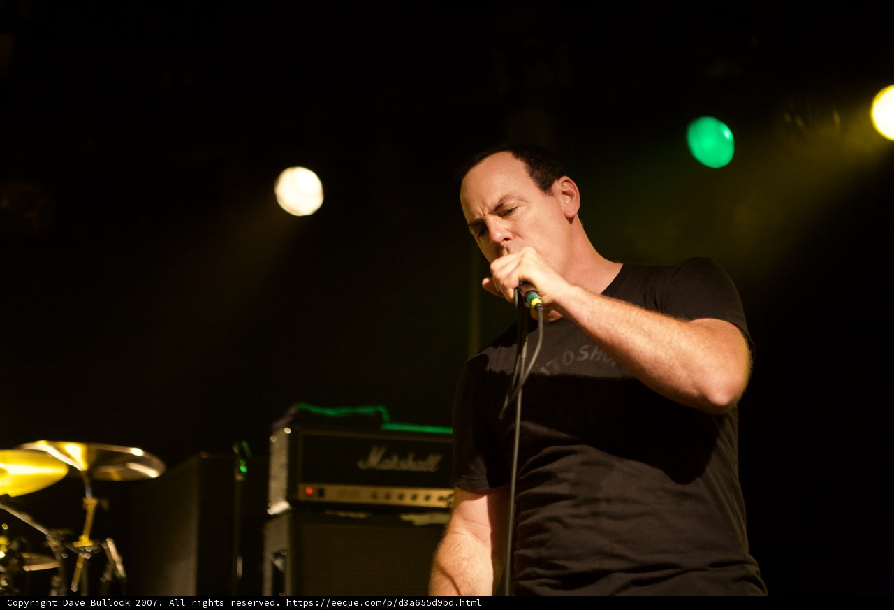 Black Shirt Entertainer Sings Into Microphone at 2007 Bad Religion Glasshouse Concert