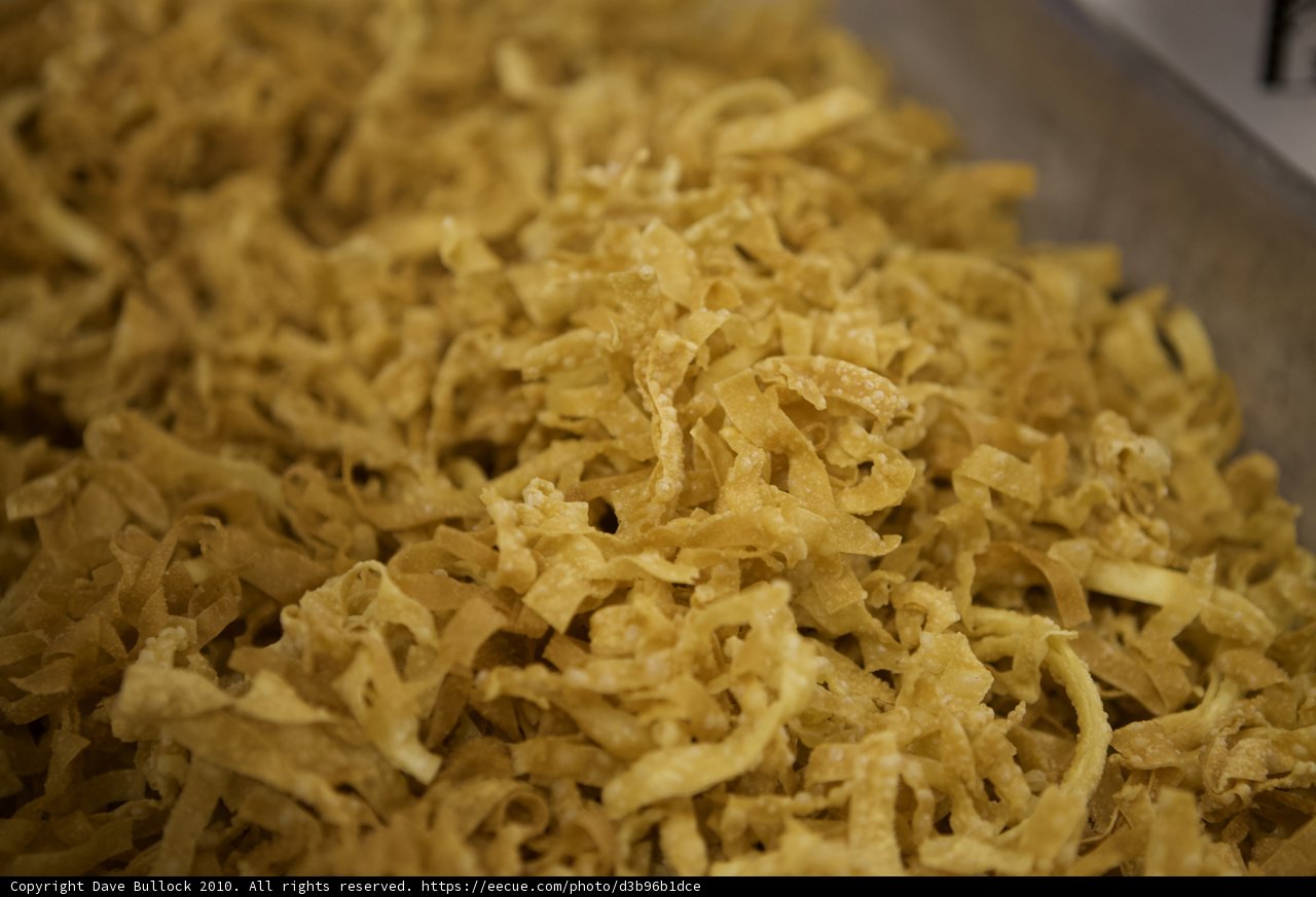 Onion Shreds for Noodle Soup
