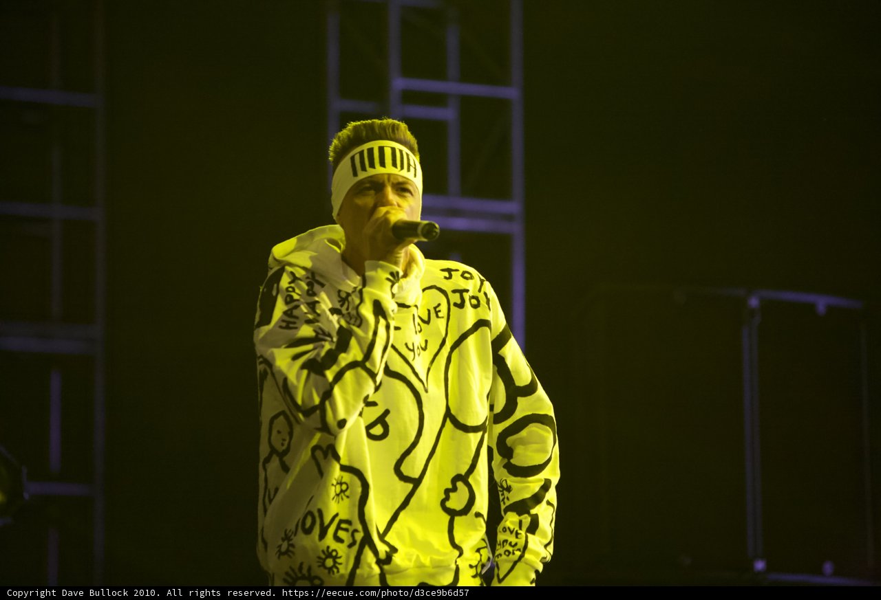 Solo Performance Under the Lights