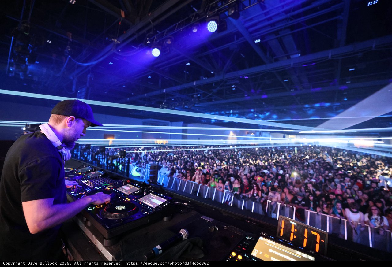 DJ Commands Massive Crowd at Wobbleland 2026