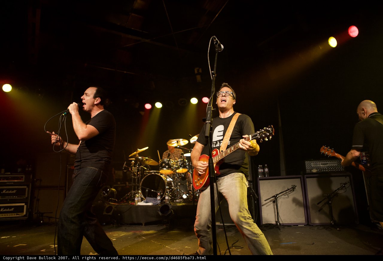 Bad Religion Rocks the Glasshouse