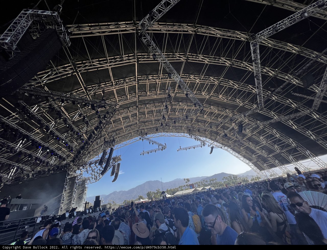 Concertgoers unite under the blue sky