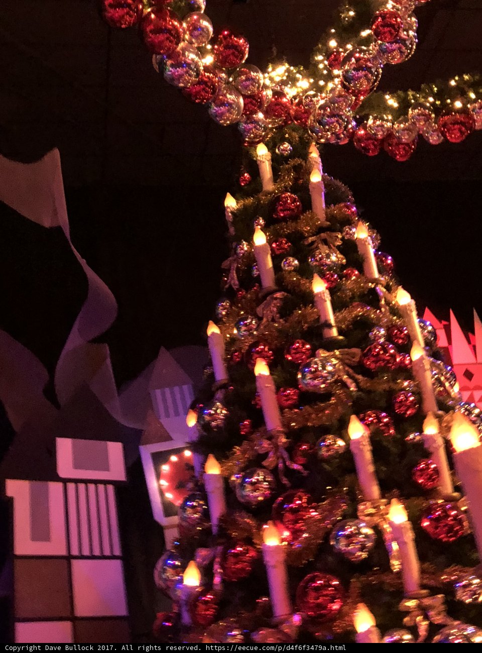 Festive Christmas Tree with 12 Candles