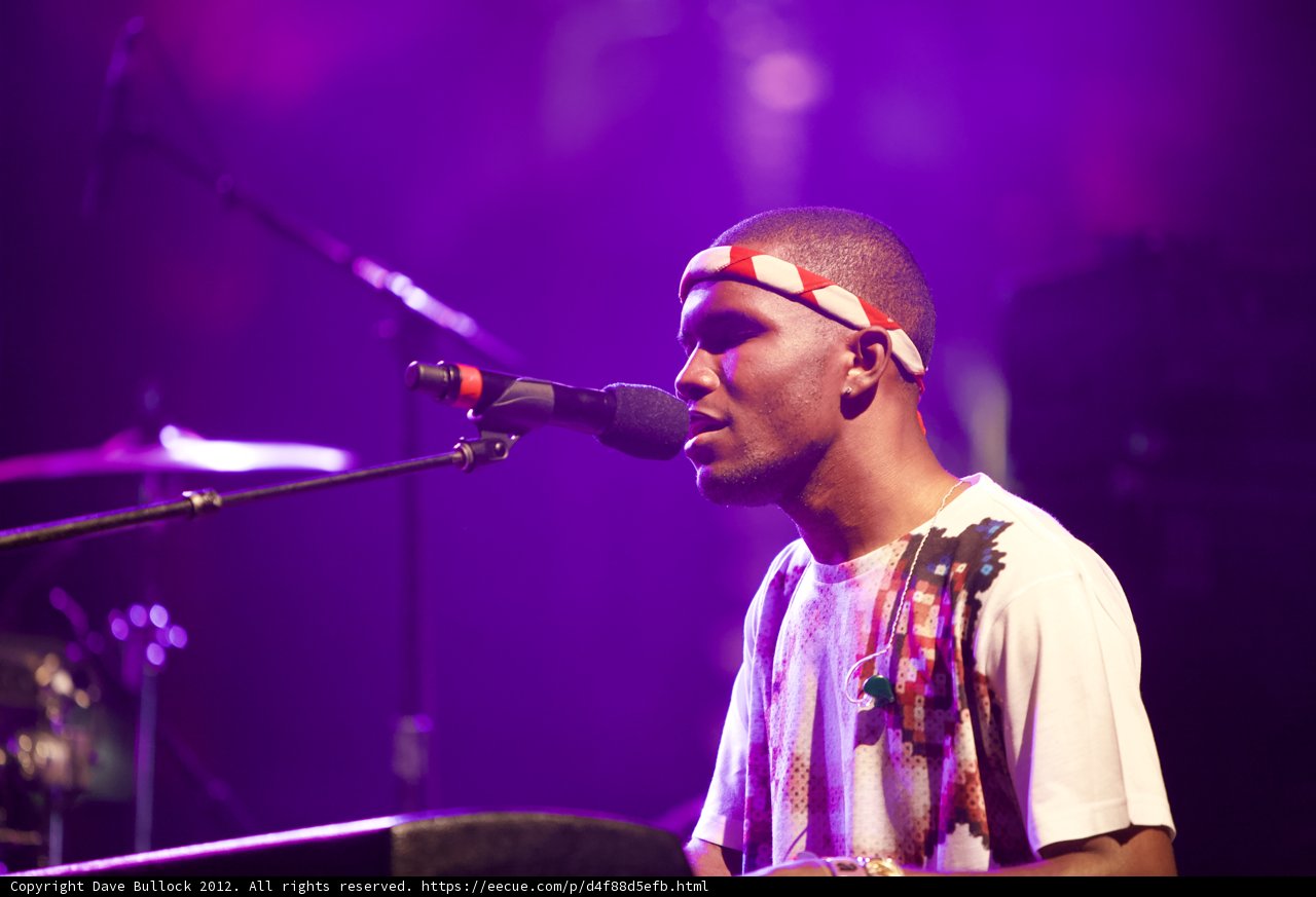 Frank Ocean Wows the Crowd with Keyboard Performance