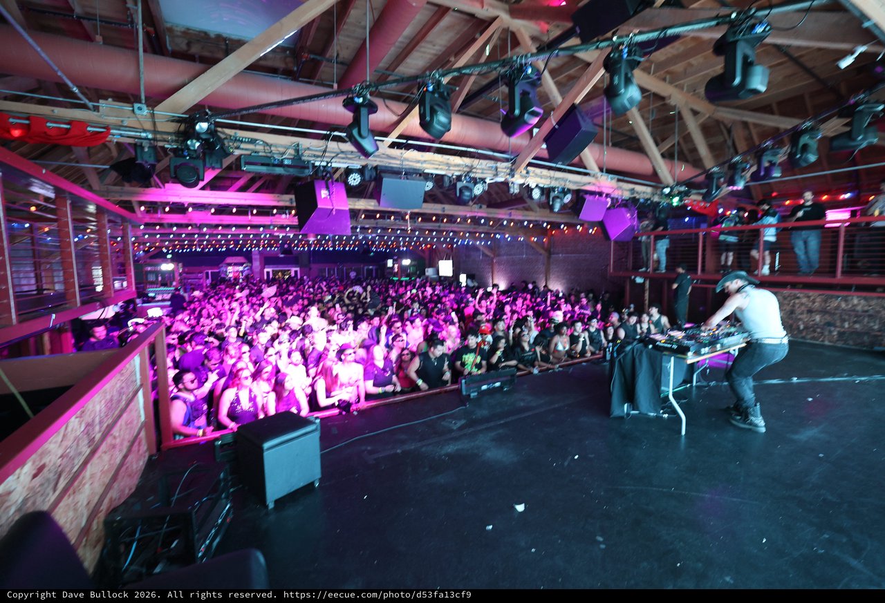 DJ Ignites Packed Crowd at Wobbleland Festival 2026