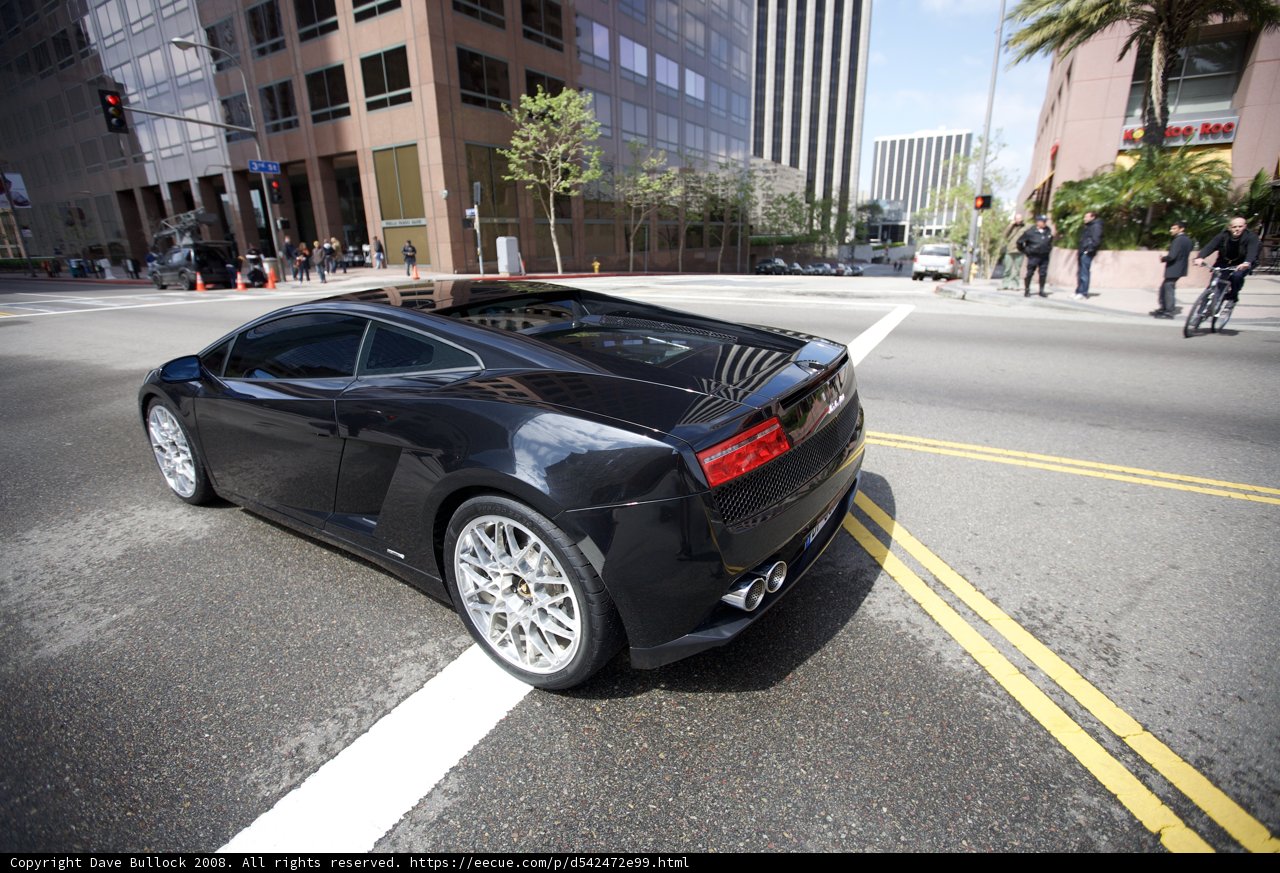 Lamborghini Gallardo LP560-4 on the City Streets