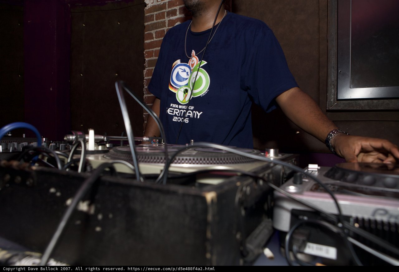 Beats and Pizza: The Ultimate Party Combo