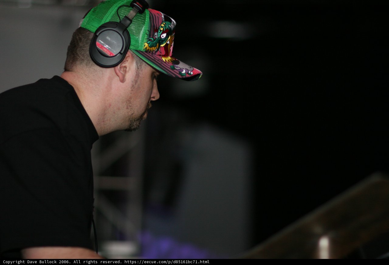 Groovin' to the Beat