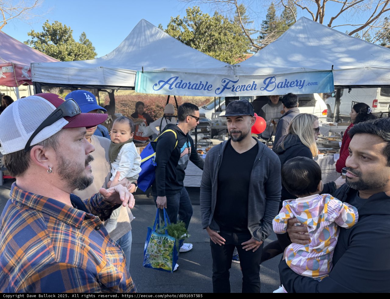 Morning at the Walnut Creek Market