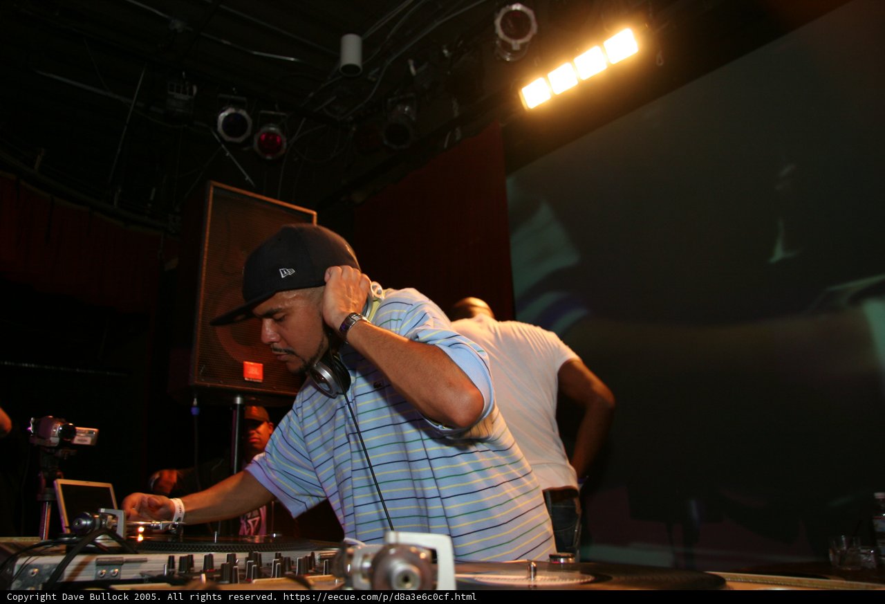 Craze spins the crowd