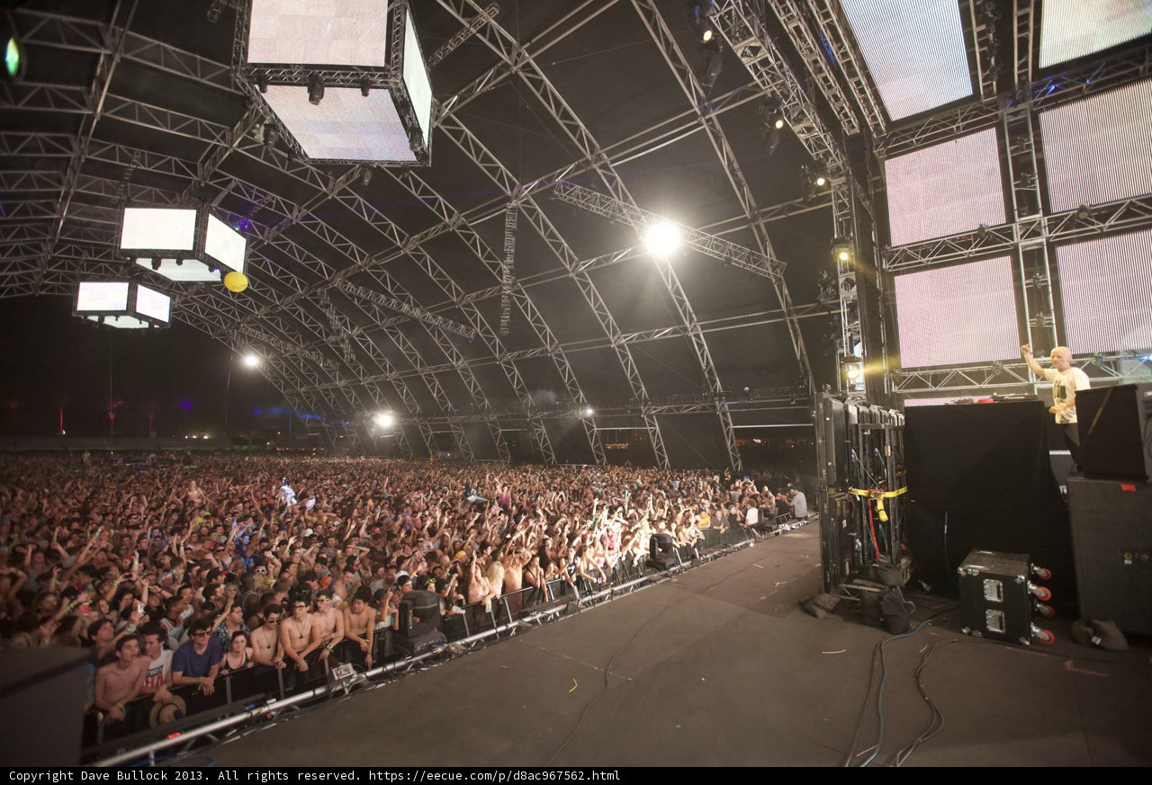 Massive Crowd Gathers for Moby's Coachella Performance