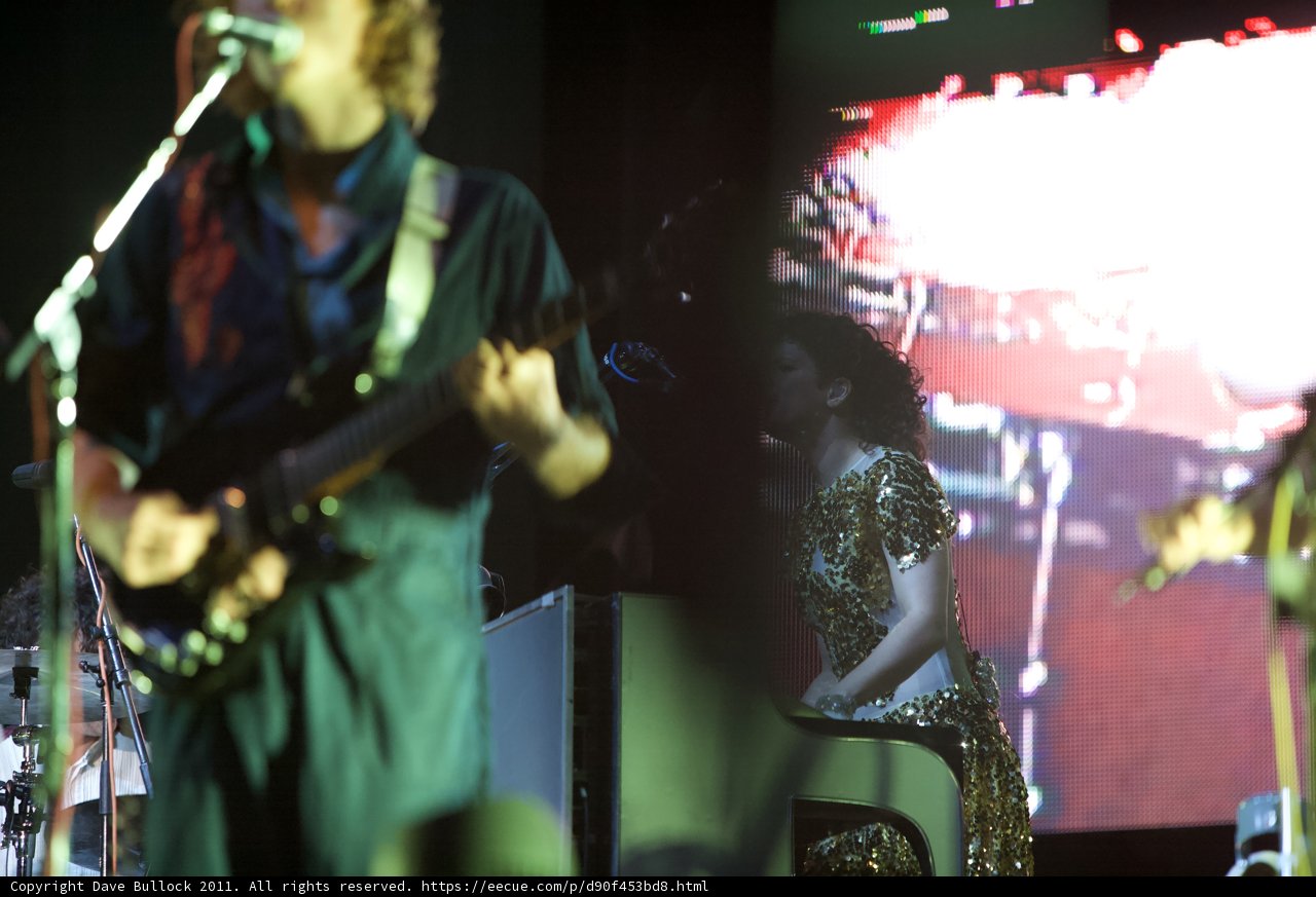 Golden Dress Guitarist Rocks Coachella