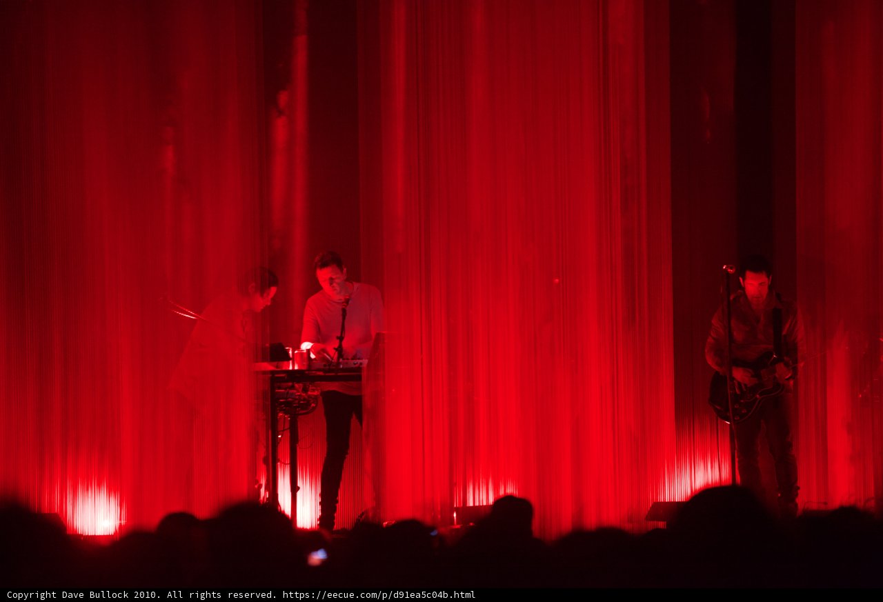 Red Curtains Rock Out