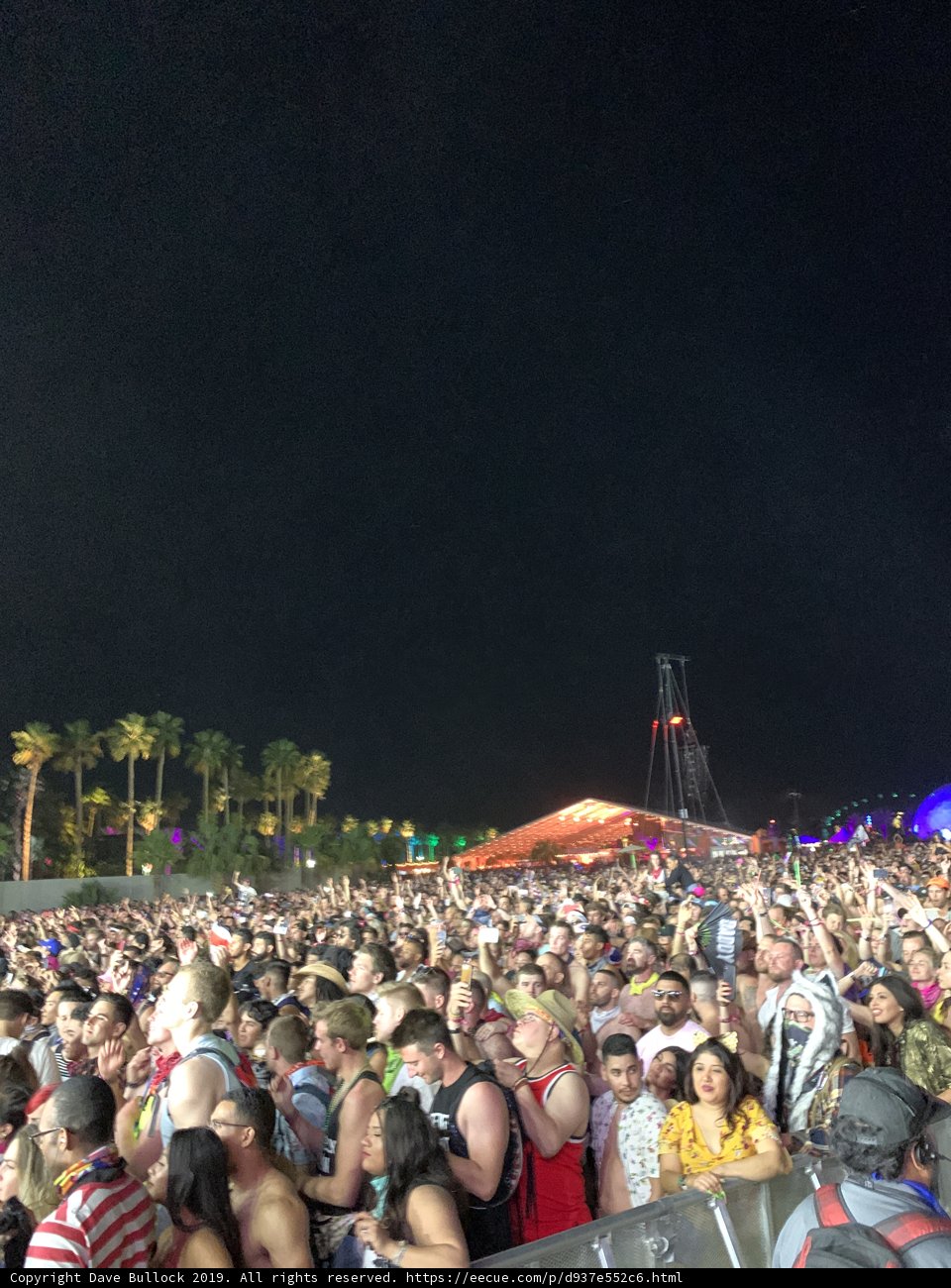 Jamming with the Crowd