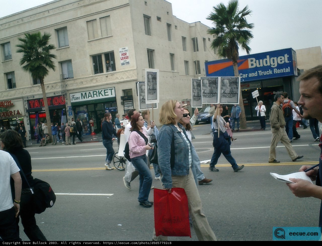 Red Bag Stroll