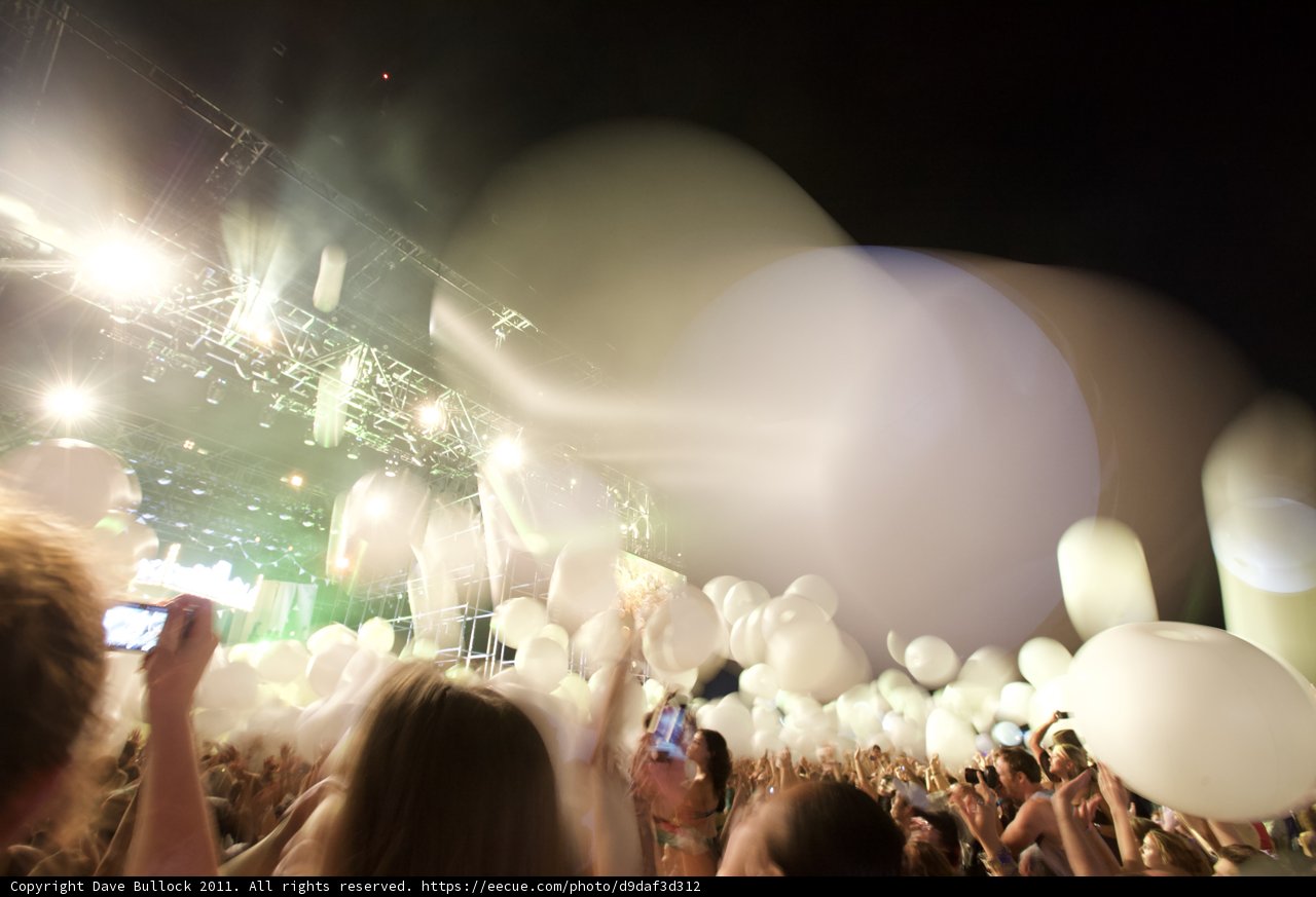 Balloon-Filled Concert Fun