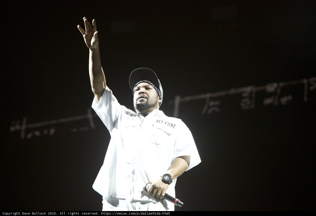 Ice Cube Triumphantly Takes the Stage