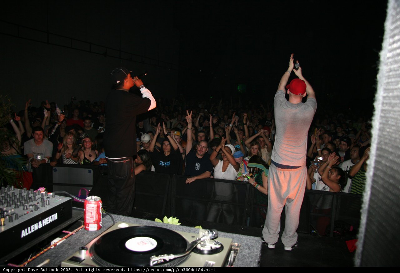Dynamic Duo Takes the Stage