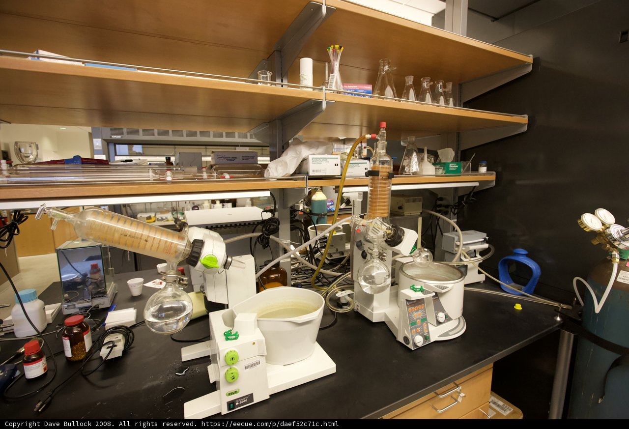 State-of-the-art Laboratory for Quantum Nano Research