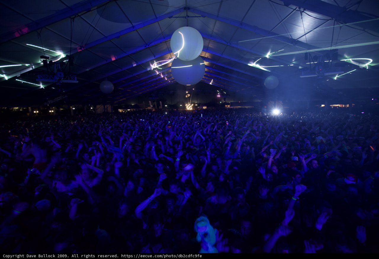 Coachella 2009: A Sea of Hands