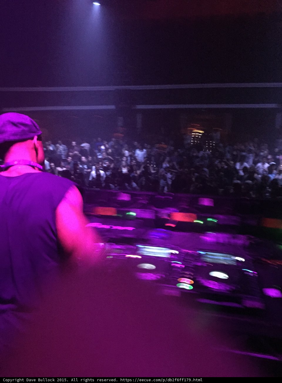 DJ and Crowd Energy