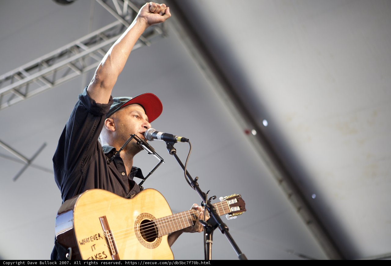Tom Morello Rocks the Crowd at Coachella 2007