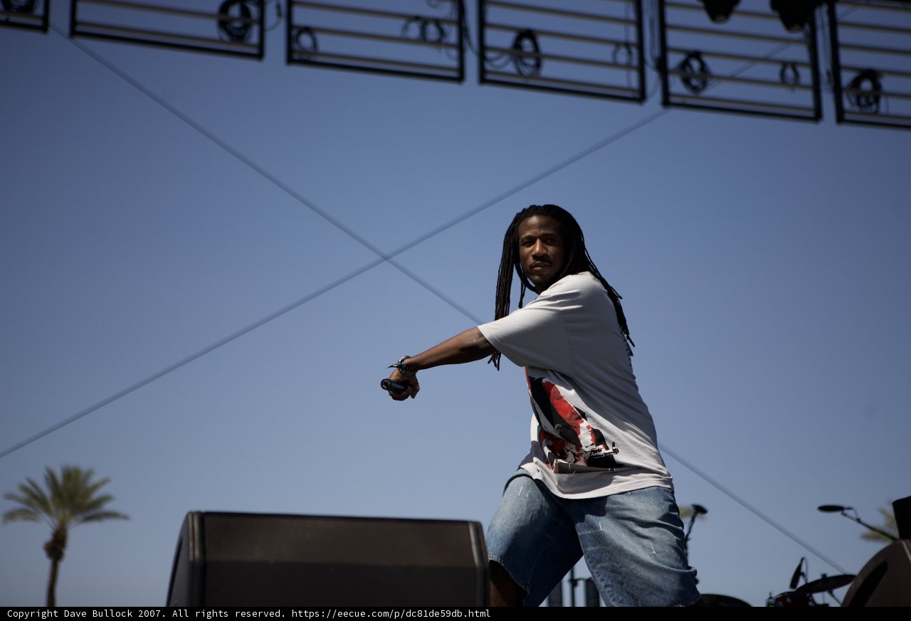 Toki Wright Rocks the Coachella Stage with his Dreadlocks