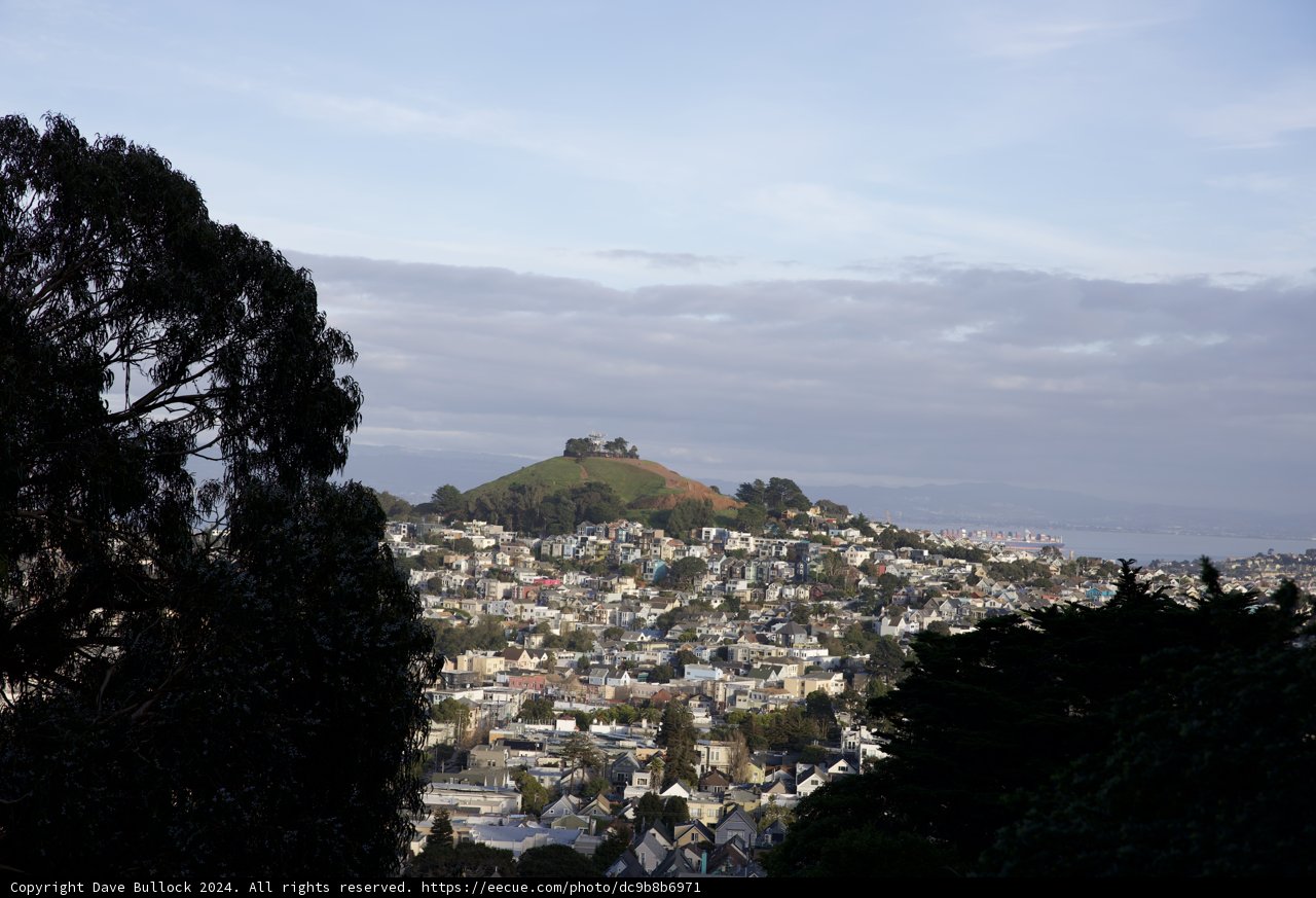 Metropolis Vista: An Urban Discovery