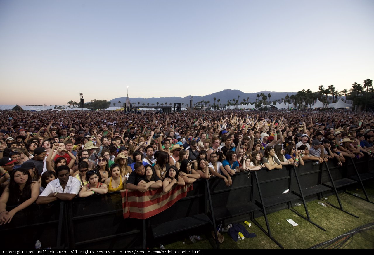 Coachella 2009: Louis Hunter in the Middle of the Crowd