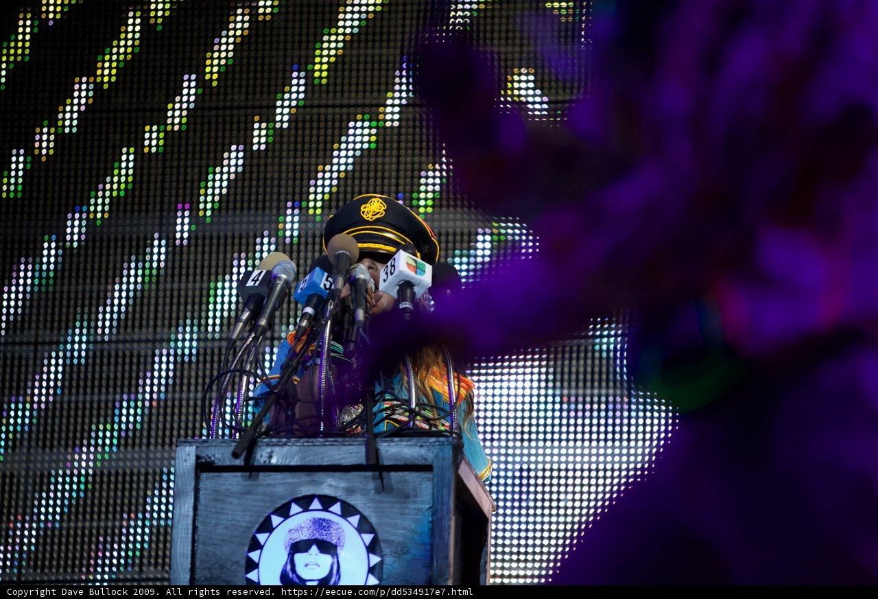 The Entertainer Takes the Stage