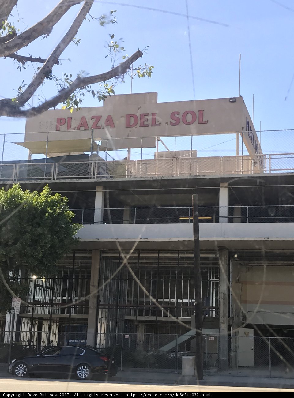 Vibrant Plaza Del Sol
