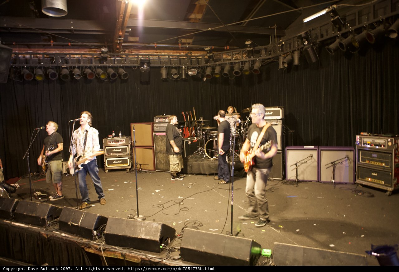 Bad Religion Rocks the Glasshouse